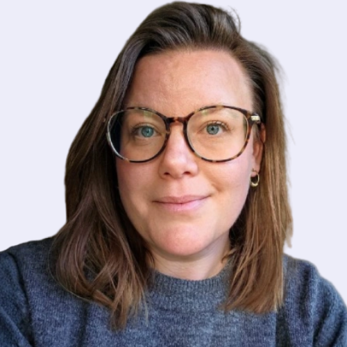 Jennifer De Vos, Communications Manager